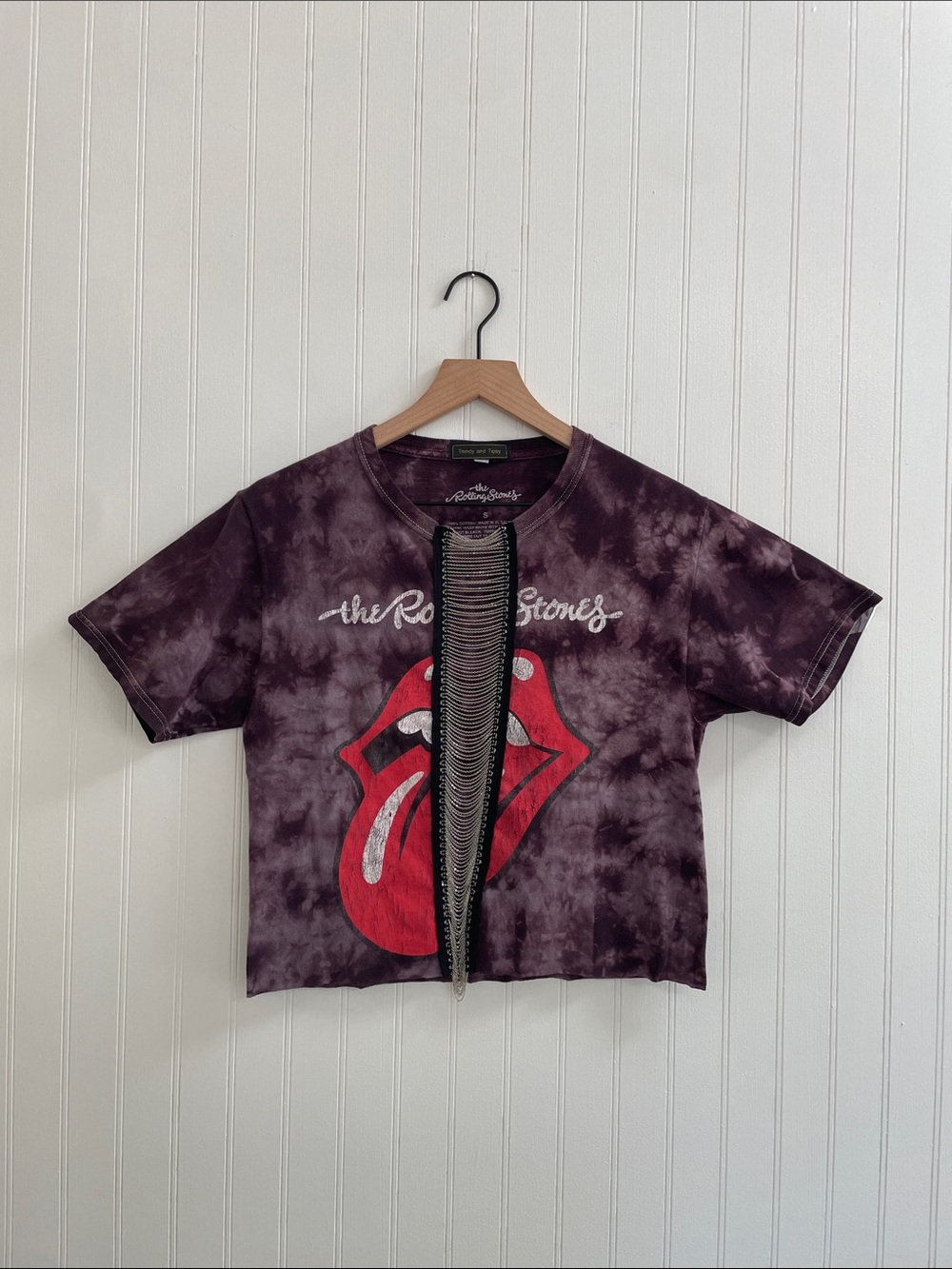 TRENDY AND TIPSY Rolling Stones Tie Dye Chain Upcycled Raw Hem T-Shirt Size S
